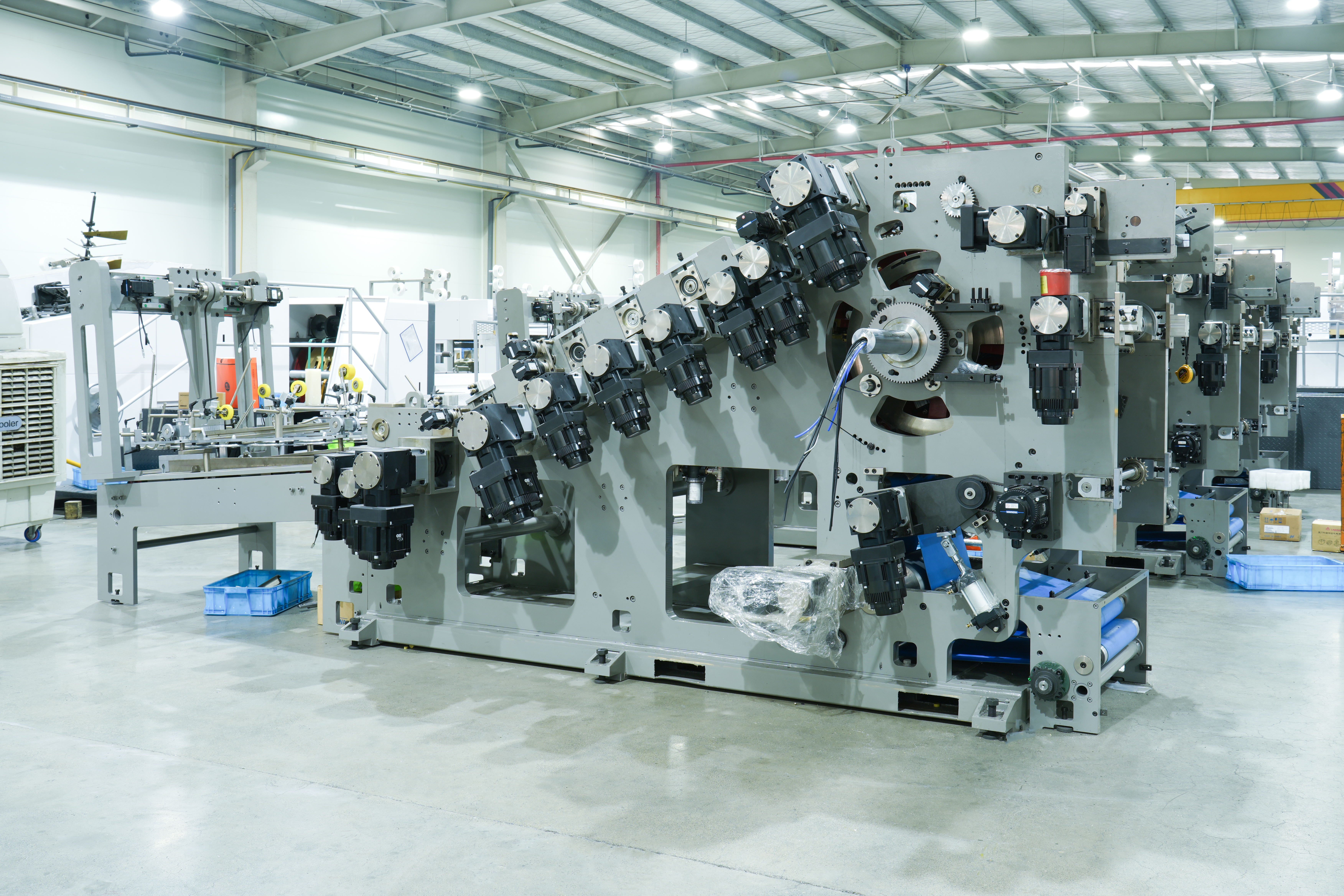 أسعار وقيمة آلات صنع الأكياس الورقية الجديدة مقابل المستعملة